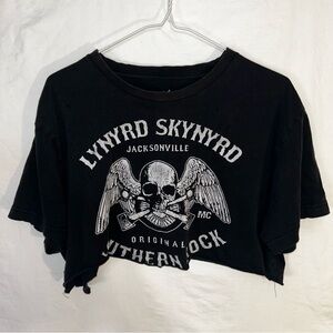 Philcos Black & White Lynyrd Skynyrd Graphic Cropped Band Tee - Size L/G